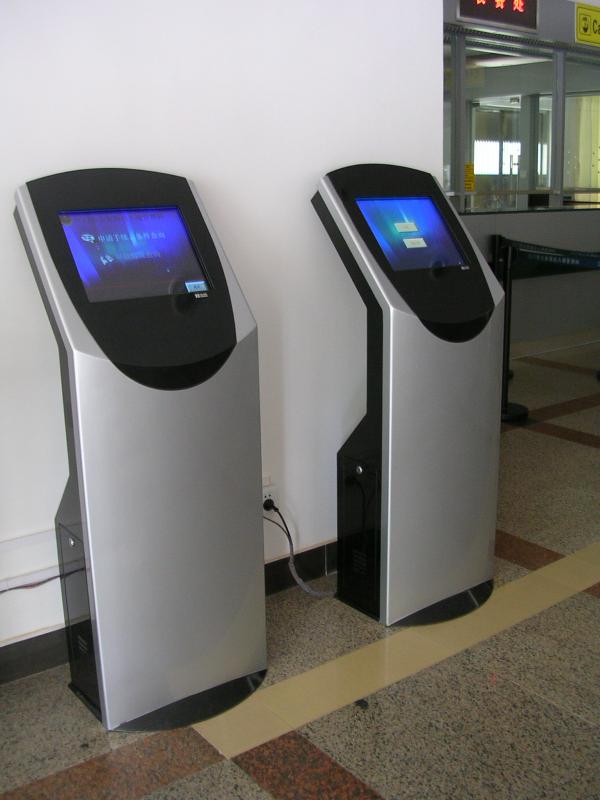 Multi Touch Screen Kiosk 22 Inch Free Standing For Library