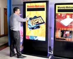 47 Inch Kiosk Digital Signage , Stereo LCD Standing Digital Signage