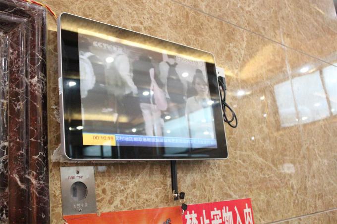 Full Hd 22 Inch 1680 X 1050 Lcd Advertising Media Player Totem Support Avi / Mp3 / Jpg 2
