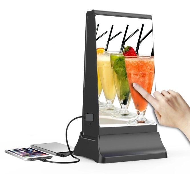 Black Digital Advertising Display Stand Small Size Cell Phone Charger